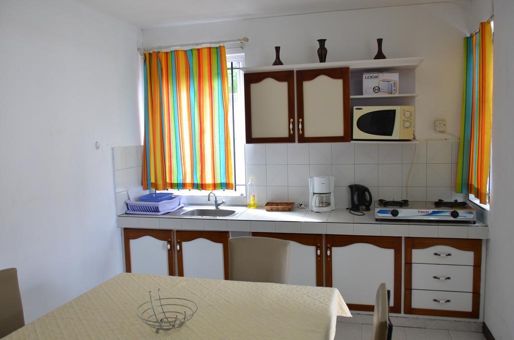 Les Gentilhommieres Guest House Trou aux Biches Exterior foto