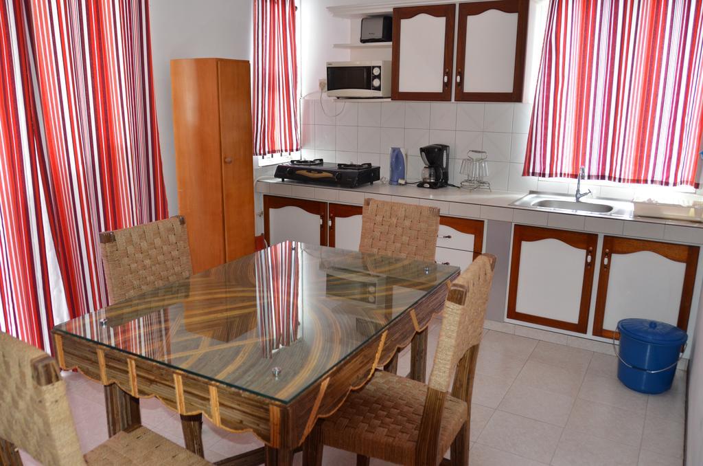 Les Gentilhommieres Guest House Trou aux Biches Quarto foto