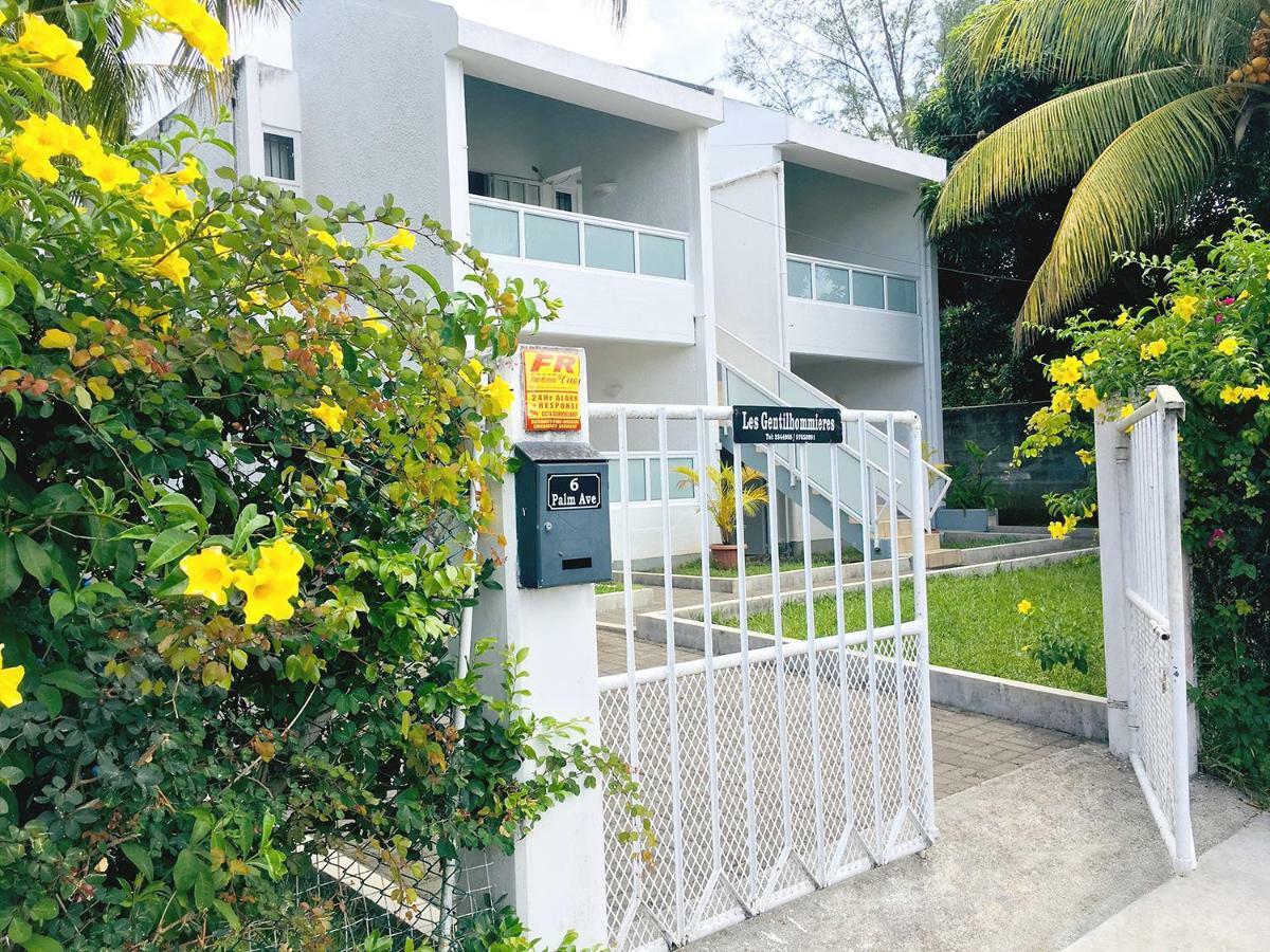 Les Gentilhommieres Guest House Trou aux Biches Exterior foto